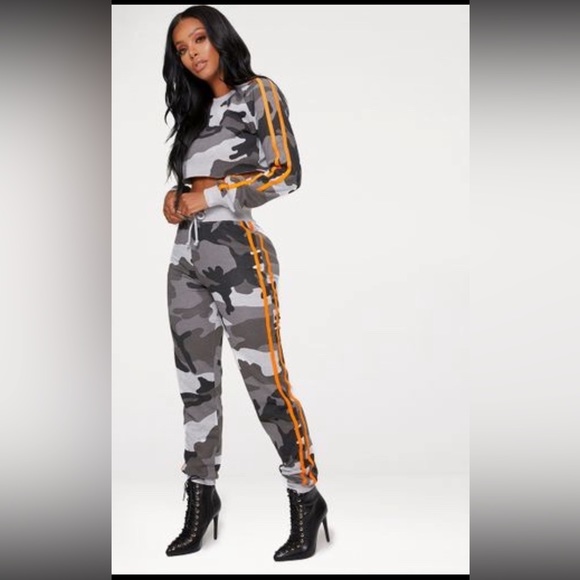 NWT Grey Camo joggers/orange pinstripes on the side with matching Crop Top - Picture 5 of 7